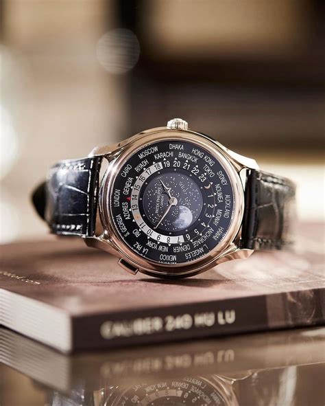 Patek Philippe World Time 5575G